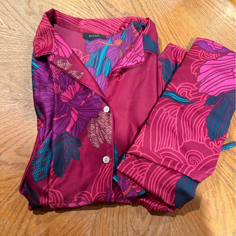 NATORI pajama set